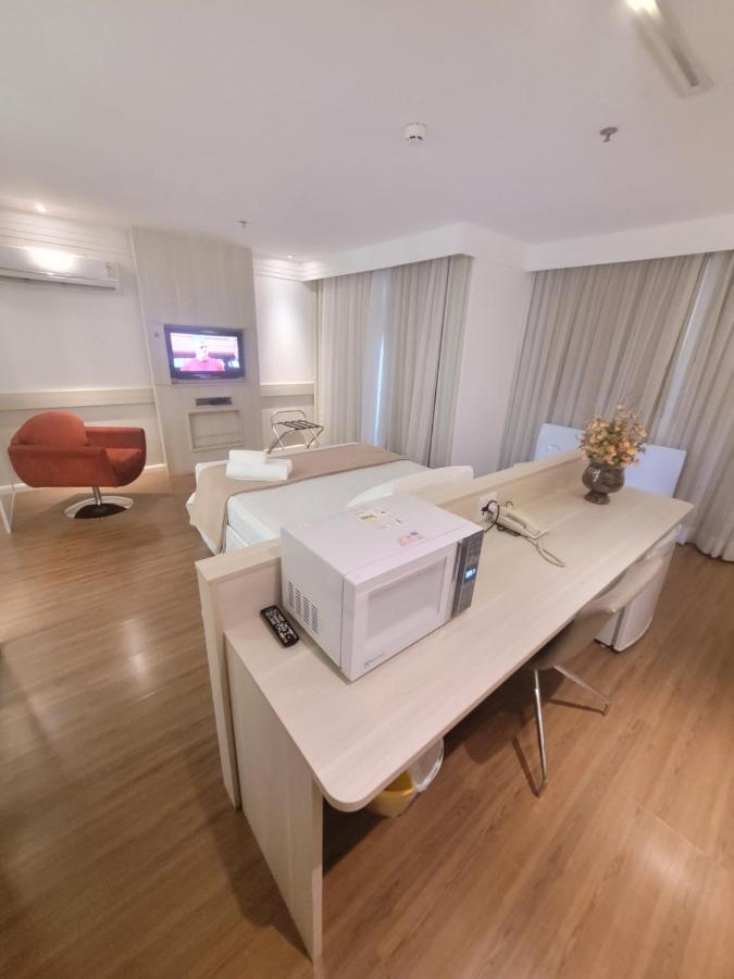 Flat Mercure Brasilia Lider By Rei Dos Flats Exterior photo