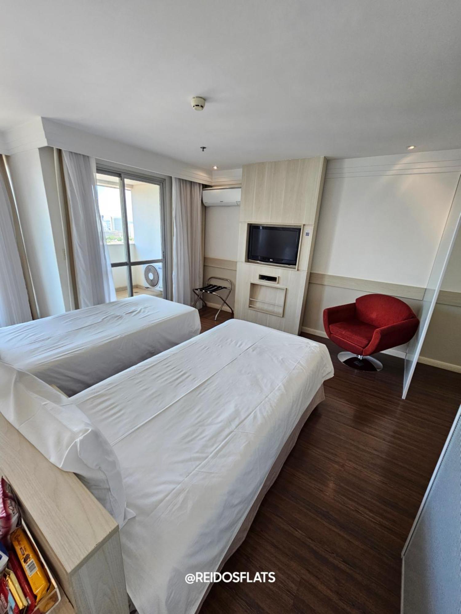 Flat Mercure Brasilia Lider By Rei Dos Flats Exterior photo