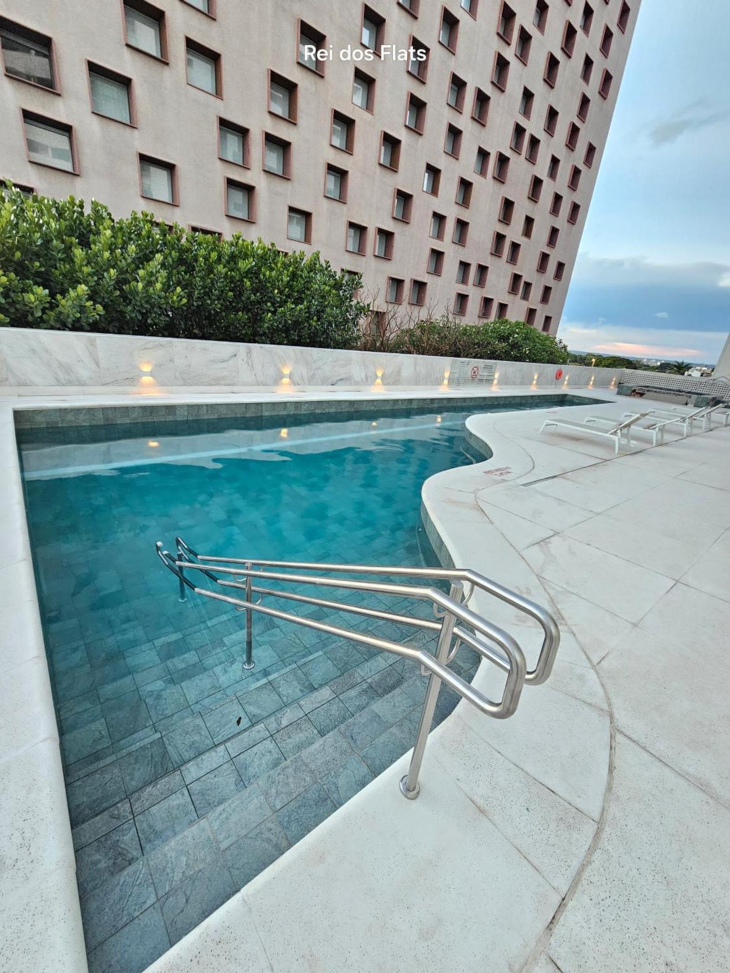 Flat Mercure Brasilia Lider By Rei Dos Flats Exterior photo